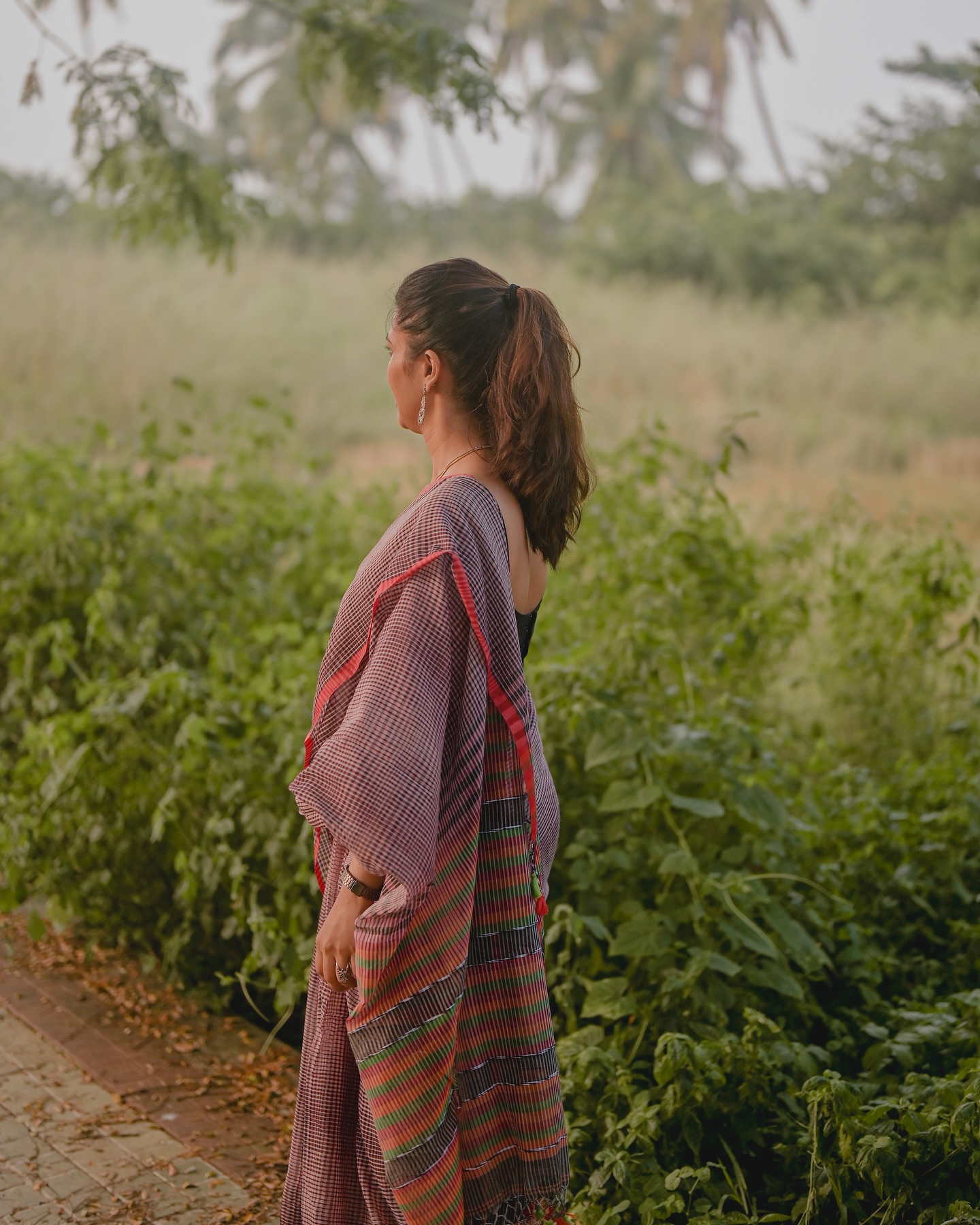 “Saree love of the day! I’m crushing on this stunning Lavender and Black checked Bhujodi saree! The minute weaving on the pallu is a total showstopper and adds a touch of elegance to this everyday casual saree.
The soft cotton fabric makes it a breeze to drape and wear all day long, perfect for a busy day out or a relaxed evening with friends. The subtle lavender and black checks create a beautiful contrast that’s both soothing and stylish.
Bhujodi sarees are known for their unique weaving techniques and this one is no exception. The attention to detail and craftsmanship that goes into creating each piece is truly admirable.
Who else is a fan of Bhujodi sarees?
#BhujodiSaree #LavenderAndBlack #CheckedSaree #CasualChic #SareeLove #HandloomSaree #CottonSaree #IndianFashion #EverydayStyle”