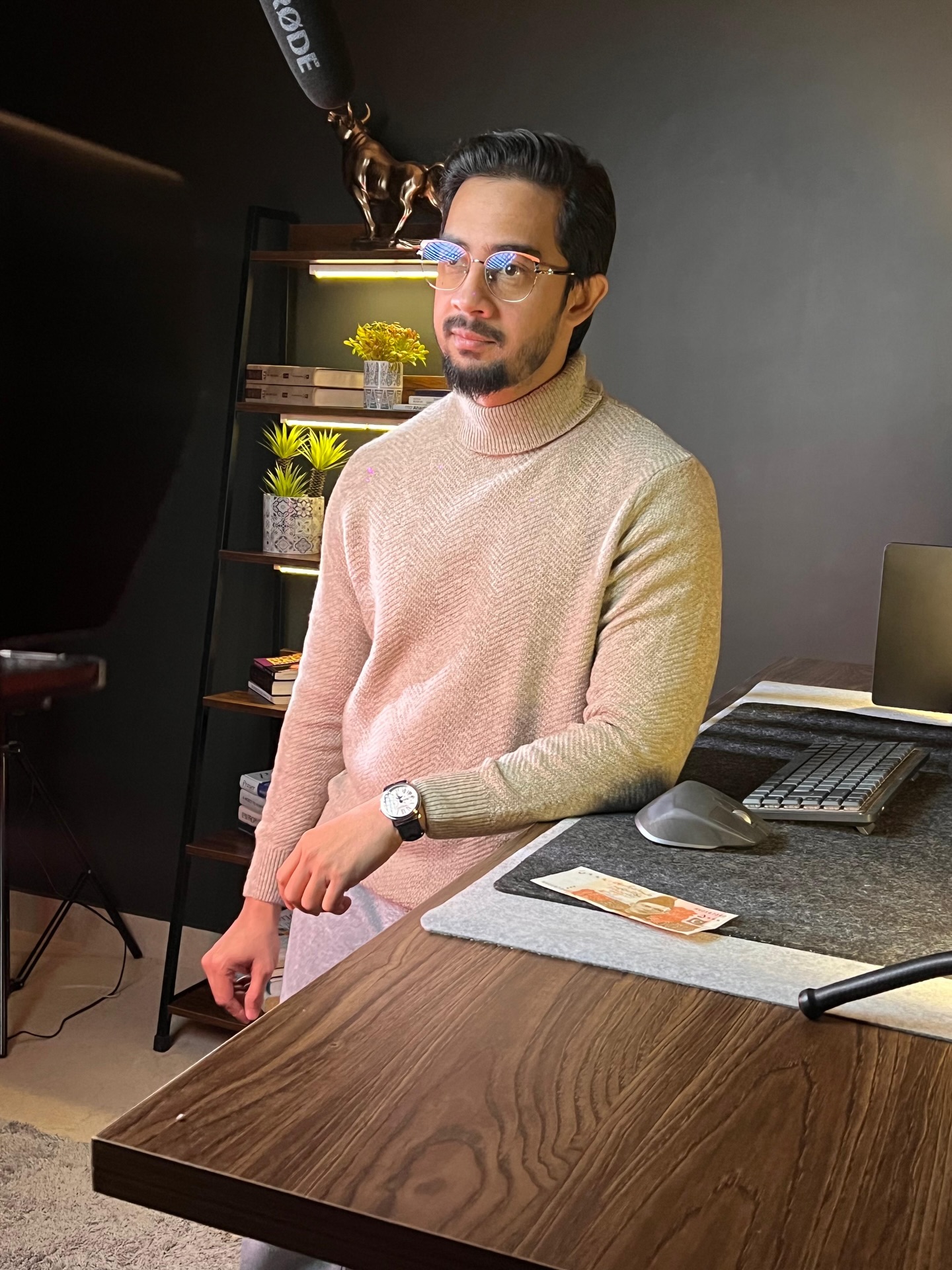 Took sweet time with this one, a complete A to Z guide on investing in Pakistan, the Why, What, Where, When and How.Will be out very soon.. 🙌