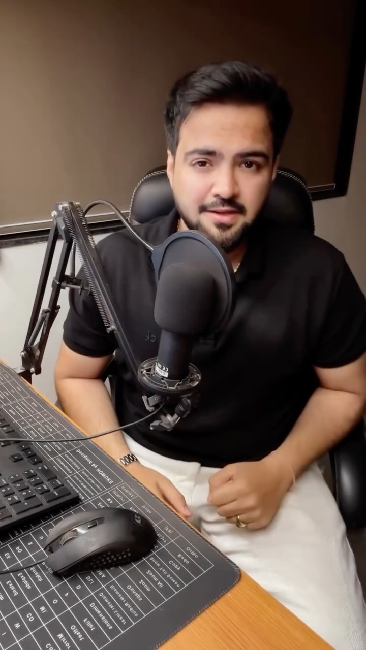 I’ve been sitting on this idea for a long time, but I’m finally hitting record.
Officially starting my content journey.
The focus? Practical insights for business owners in any phase, online or offline.
Stay tuned, and till then, hit that follow button for support.